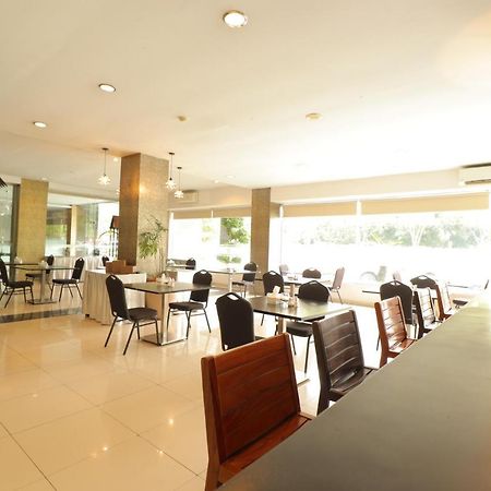 Saka Hotel Medan Sunggal Zewnętrze zdjęcie